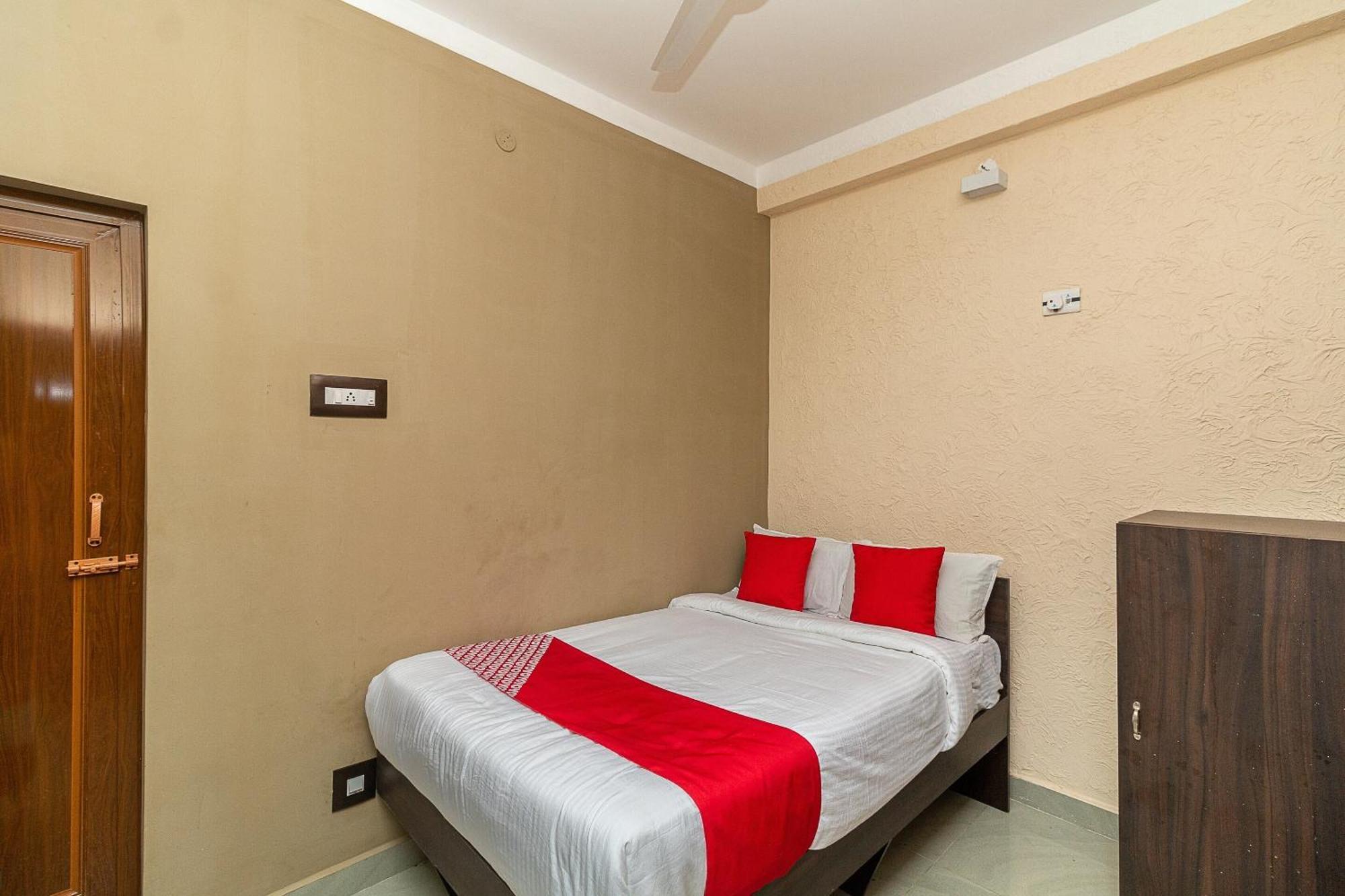 Oyo Green Hills Villa Kuttalam  Bagian luar foto