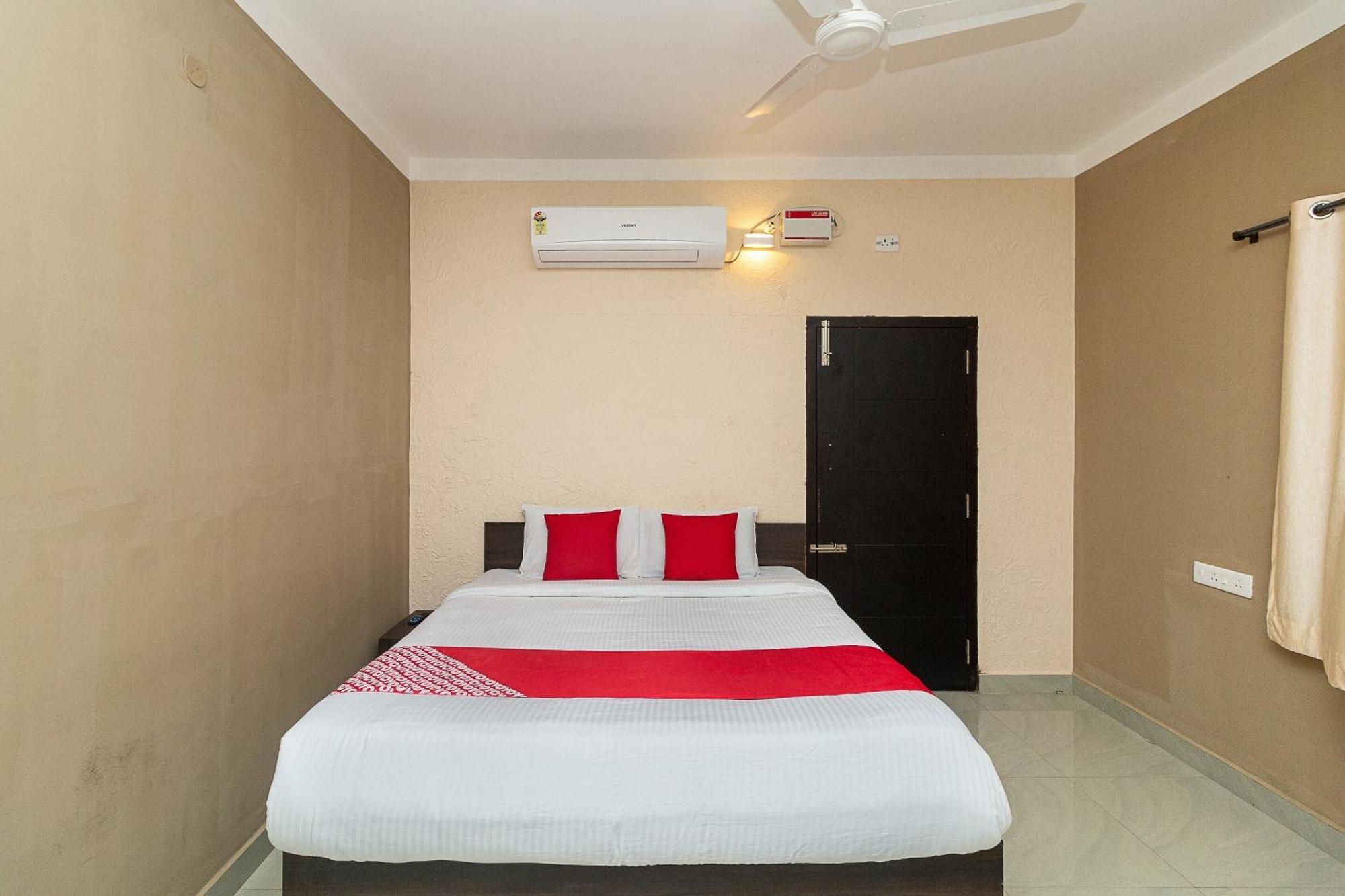 Oyo Green Hills Villa Kuttalam  Bagian luar foto