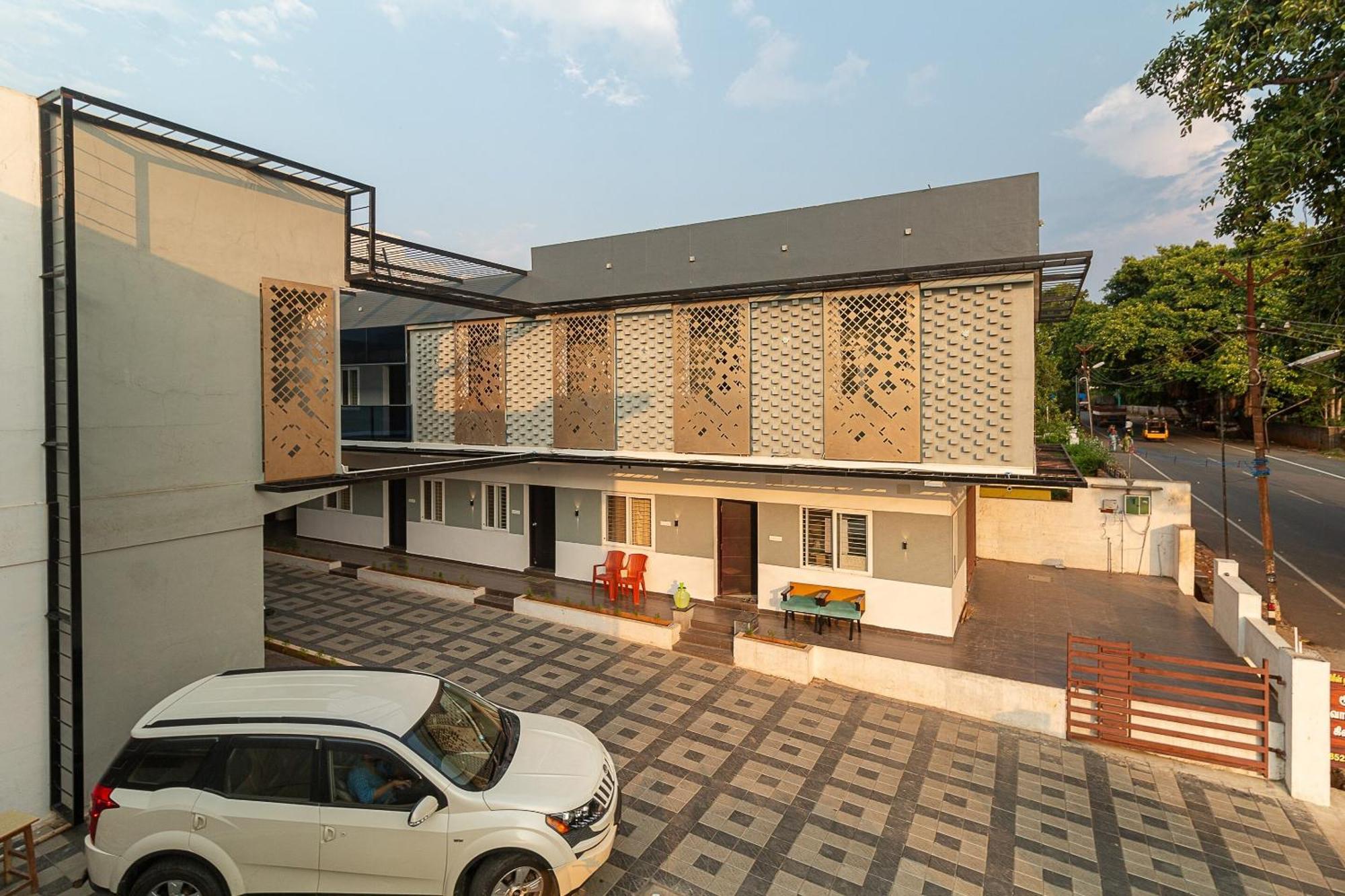Oyo Green Hills Villa Kuttalam  Bagian luar foto